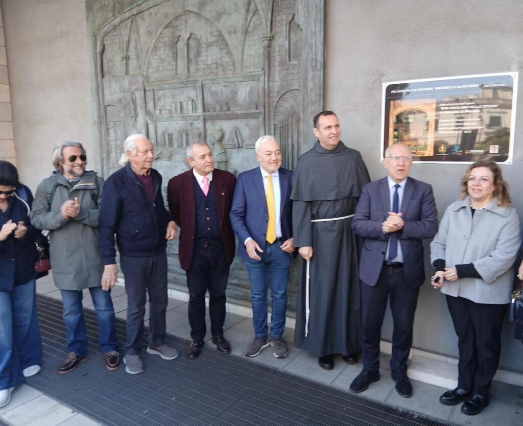 Messina, nuova targa per Antonello al Palacultura