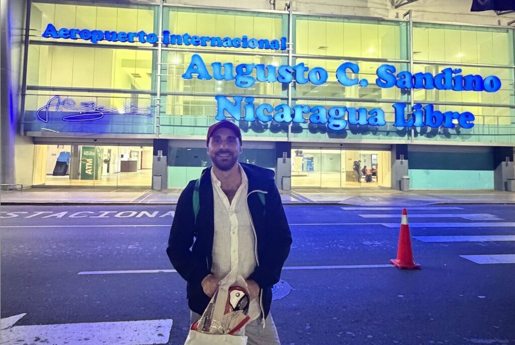 Fermato in aeroporto in Nicaragua: il giornalista messinese