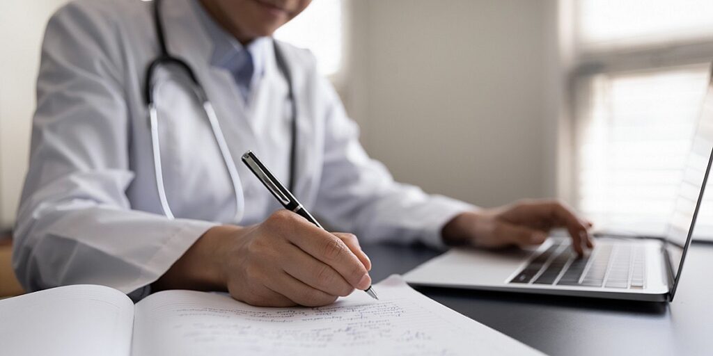 Sicilia. Compensi record ai medici per l’intramoenia, Catania in testa, mentre restano alte le liste d’attesa